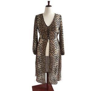 Daisy | Excellent Condition | Leopard Duster| size M